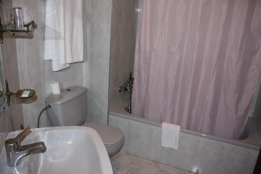 Hotel Cristaleiro Gondomar Værelse billede